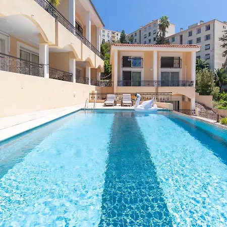 D'azur Riou 2*
